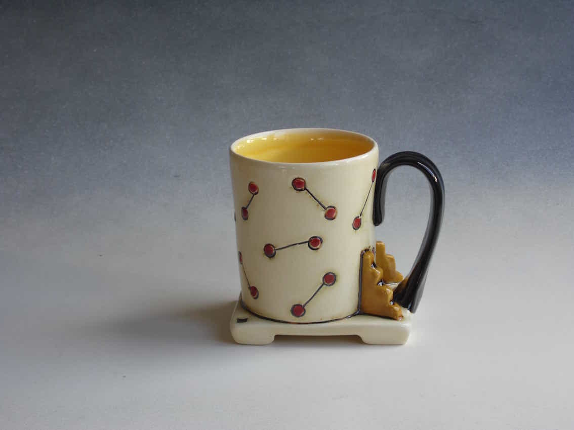 Pedestal%20Cup%20Red%20Dots